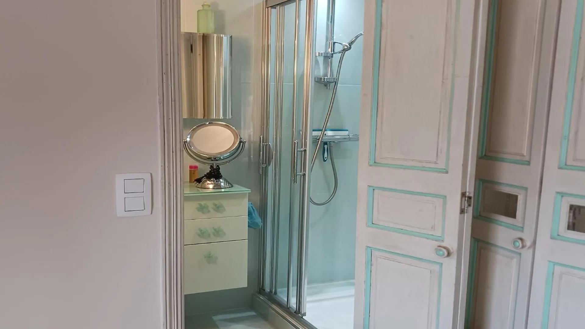 بيت للعطل Village House In France With Private Pool فرنسا