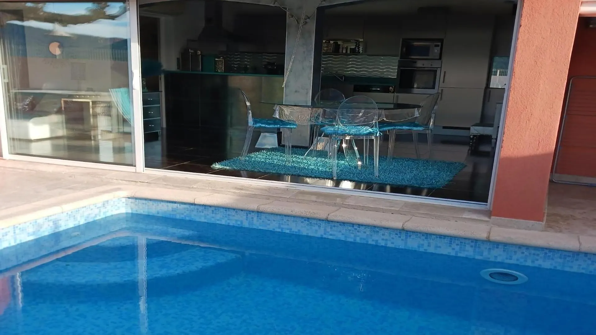 Holiday Home With Swimming Pool Bagnols-en-Foret