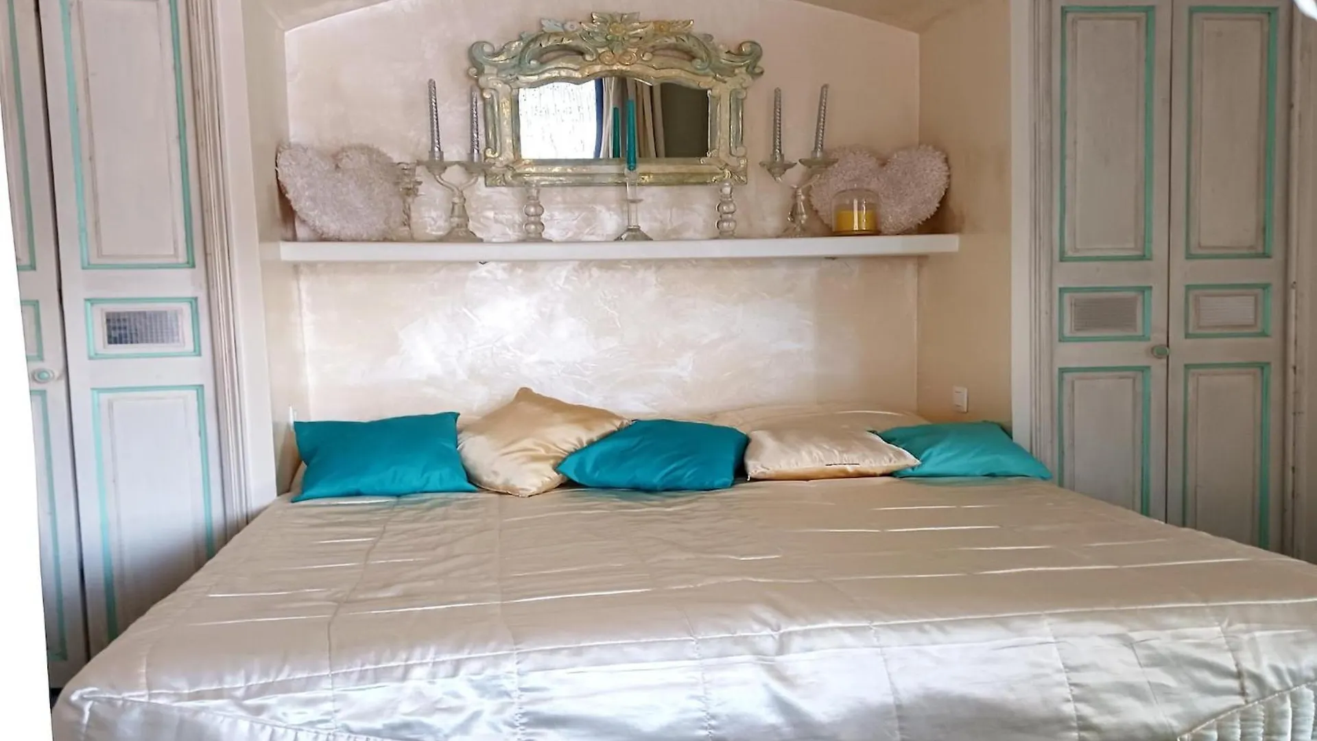 Village House In France With Private Pool فرنسا