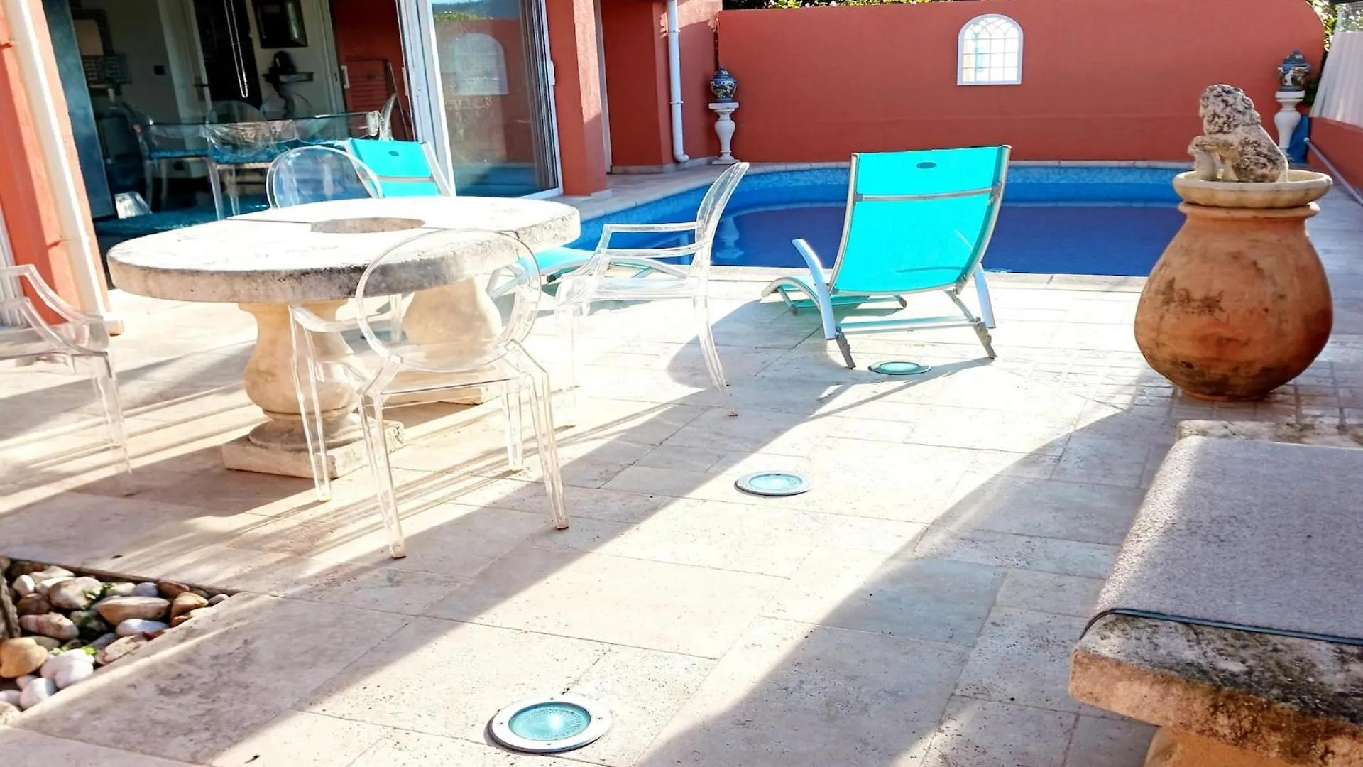 Holiday Home With Swimming Pool Bagnols-en-Foret